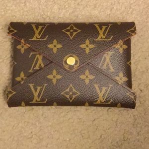 Louis Vuitton medium kirigami